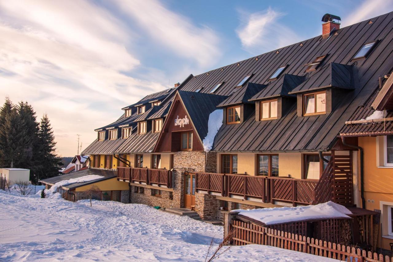Apartmany Engadin Bozi Dar Exterior photo